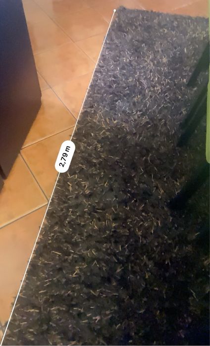 Carpete usada em bom estado.