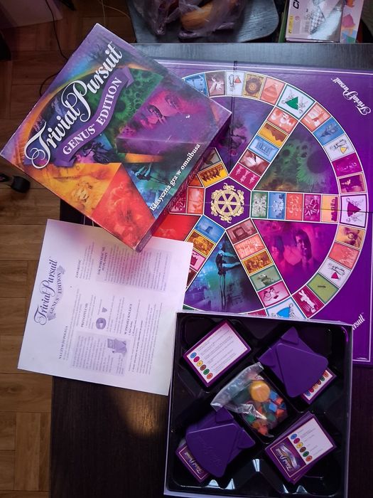 Gra Trivial Pursuit  polska wersja  od 15 lat