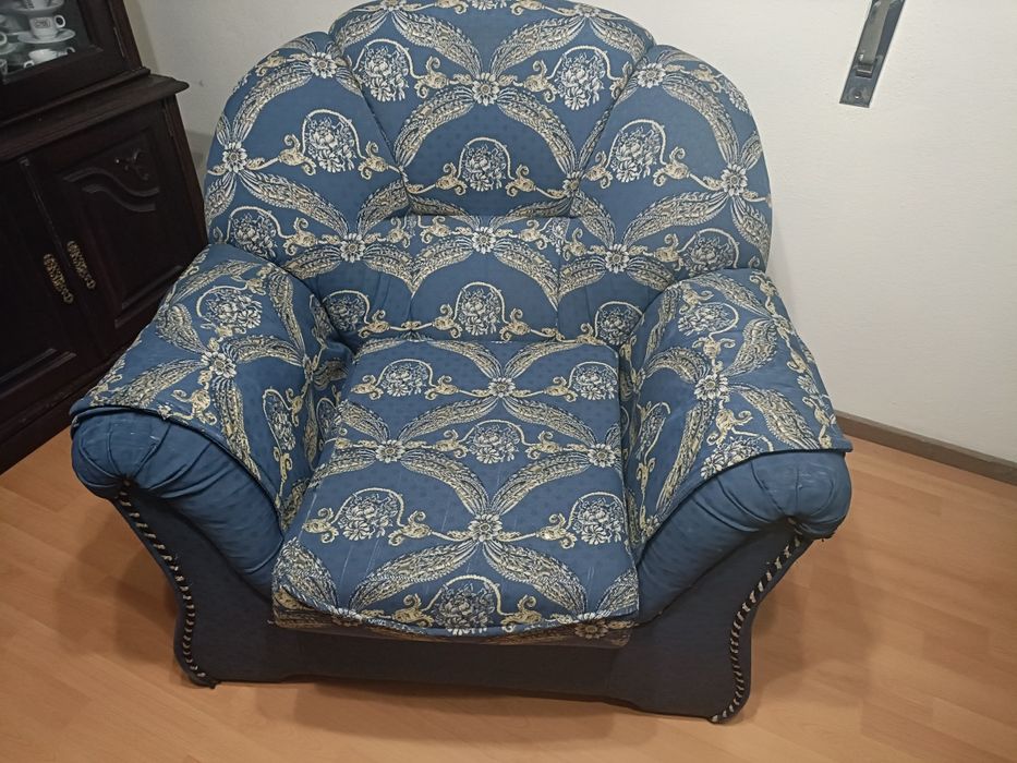 Conjunto de 3 sofás.