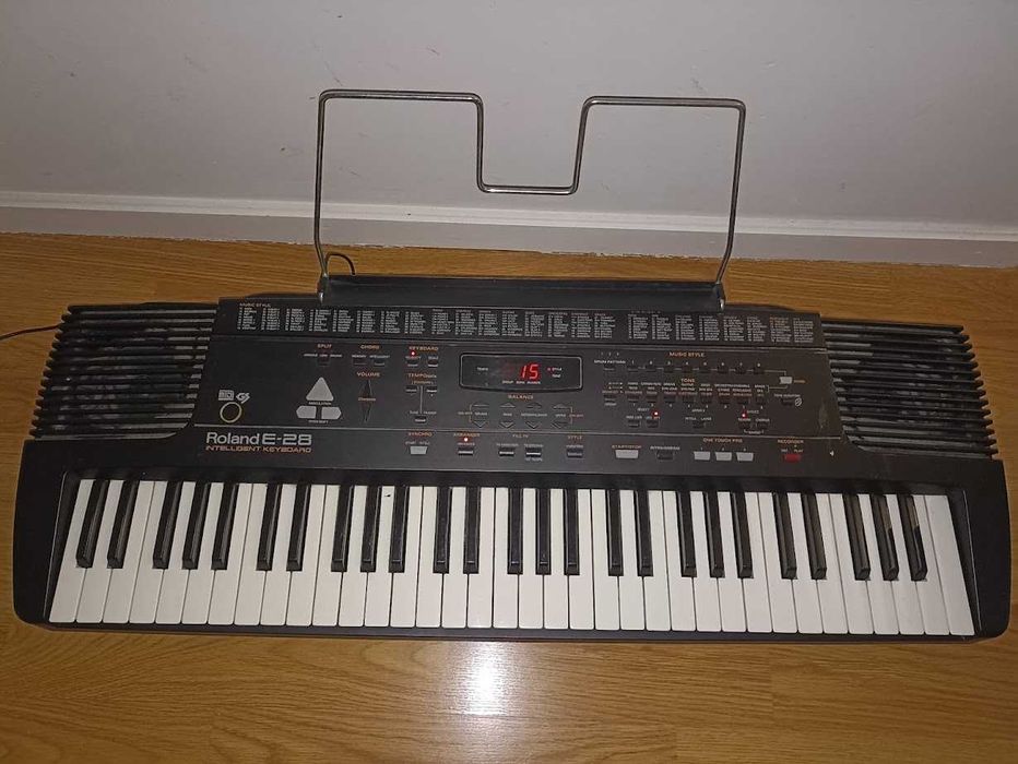 Piano Digital Roland E-28