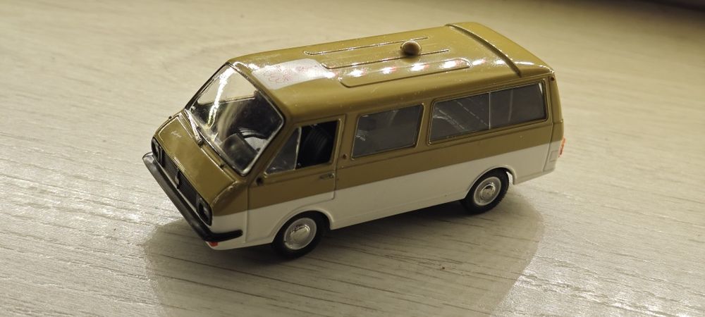 Моделі машинок 1/38 колекційних  WELLY OldTimer