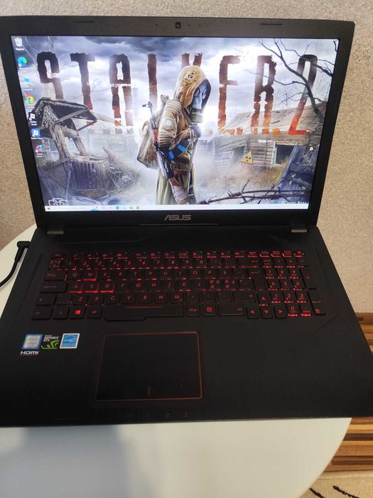 Ігровий ноутбук ASUS GL753VD з відеокартою NvidiaGeForce GTX 1050/750GB жорсткий диск та 4-хядерний процесор
