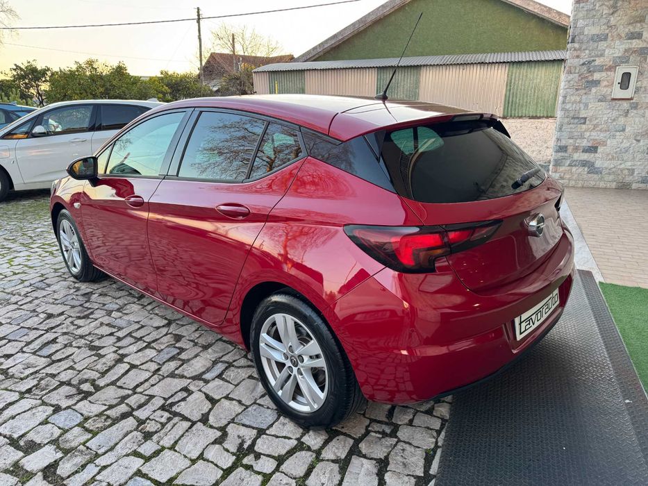 Opel Astra 1.2 T GS Line