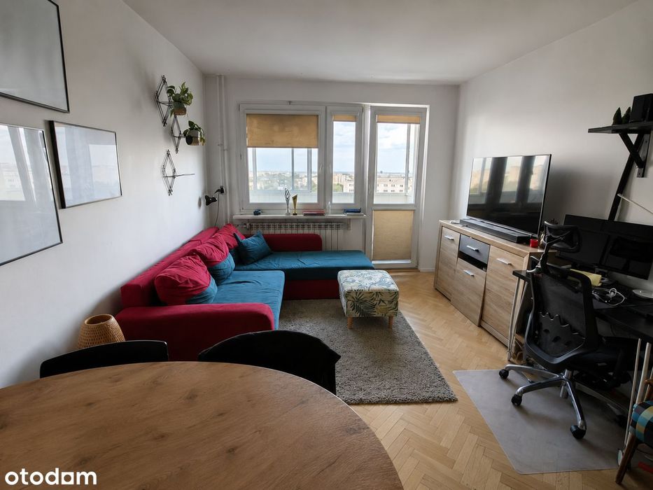 3 pokoje z panoramicznym widokiem 13p, blisko metra, do remontu