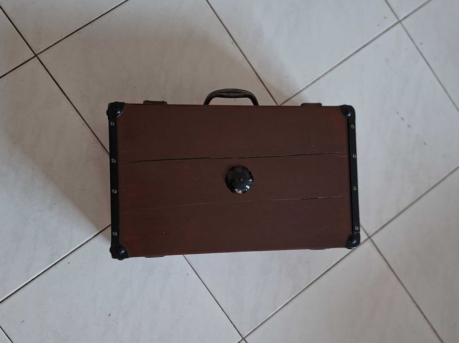 Bela Mala de madeira artesanal, vintage, para diversos usos