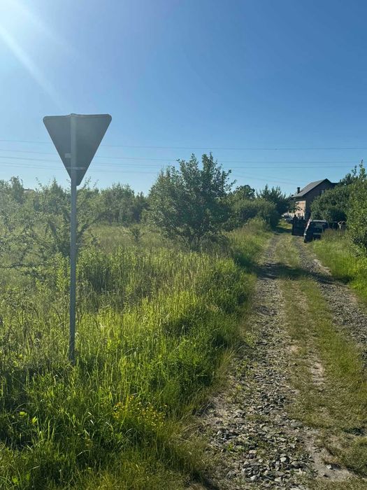 земельна ділянка с. В'язова