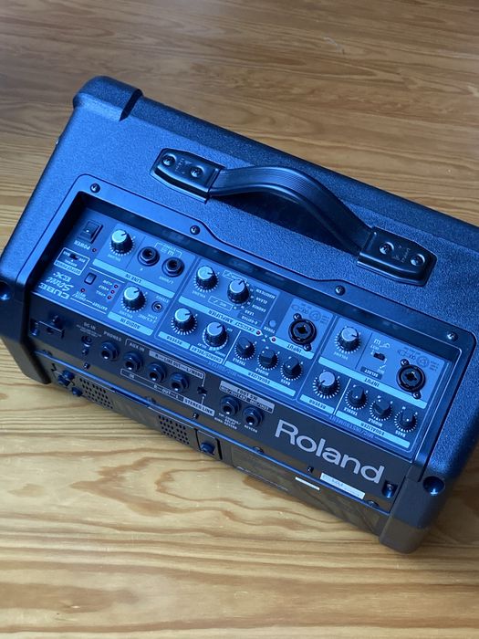 Amplificador Acústico Roland Cube Street EX COM SACO
