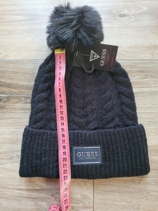 Komplet czapka i szalik Guess