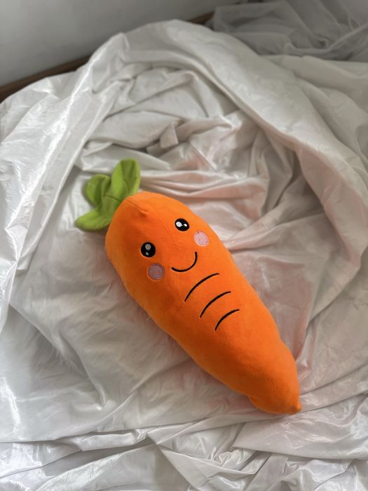 Maskotka pluszak marchewka dla dziecka