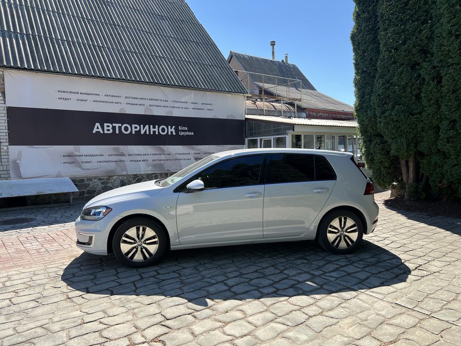 Volkswagen E-Golf 2017
