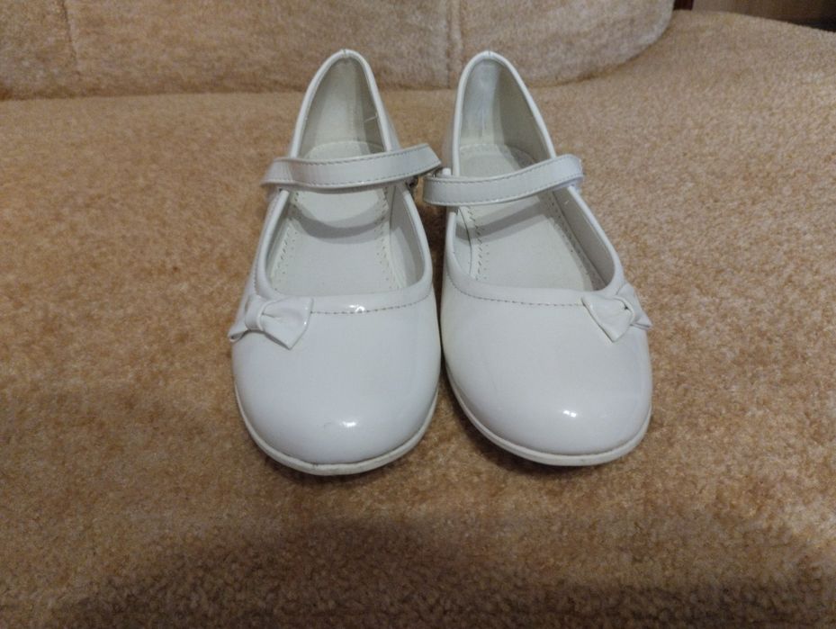 Туфлі для дівчинки