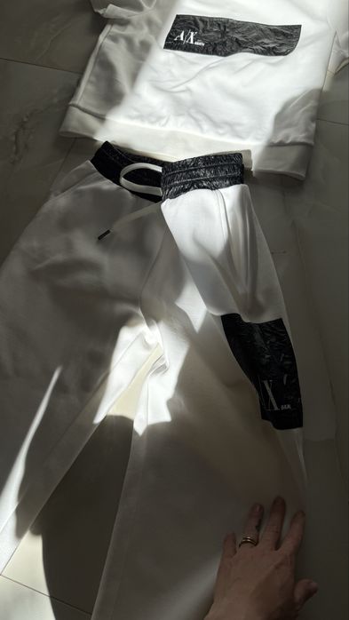 Костюм Armani  оригінал. С/М розмір