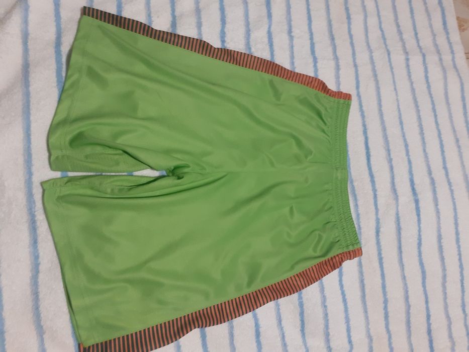 Calção Nike tm 12/13Anos  Novo