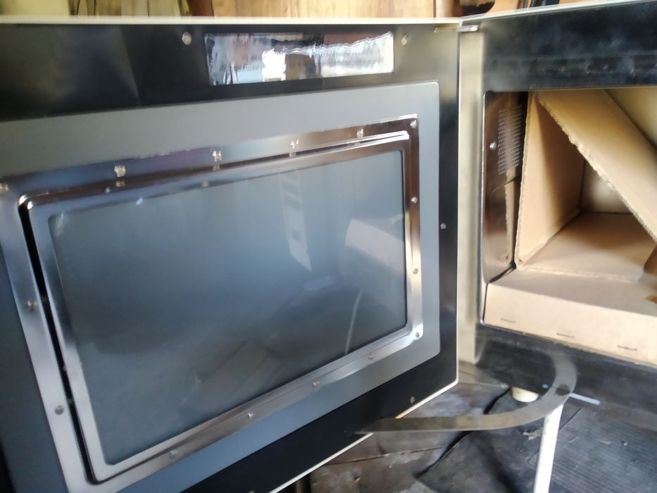 Бытовая  СВЧ печь.