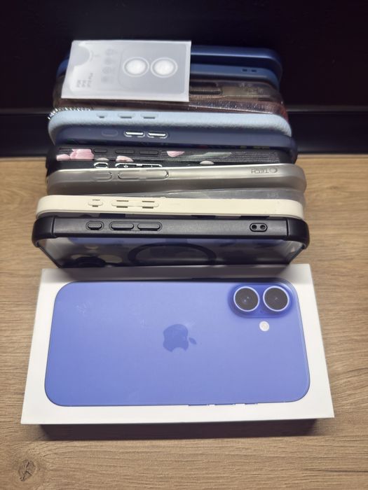 Iphone 16 + etui