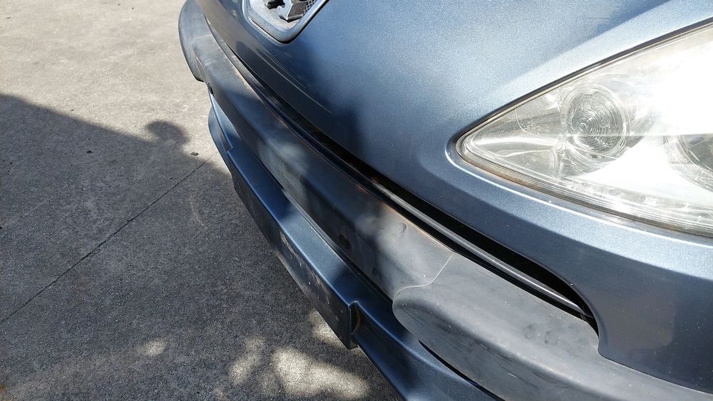 Pára-choques frente PEUGEOT 1007 (KM_)