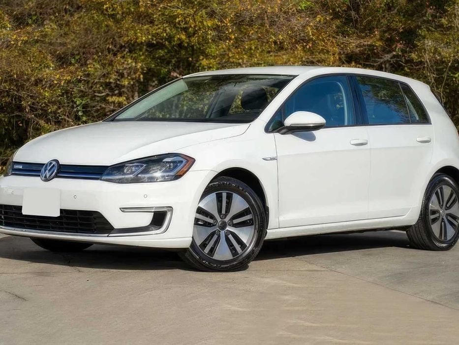 Volkswagen e-Golf SEL      2017