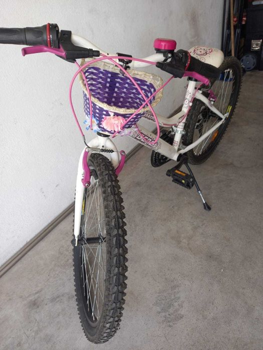 Bicicleta de menina