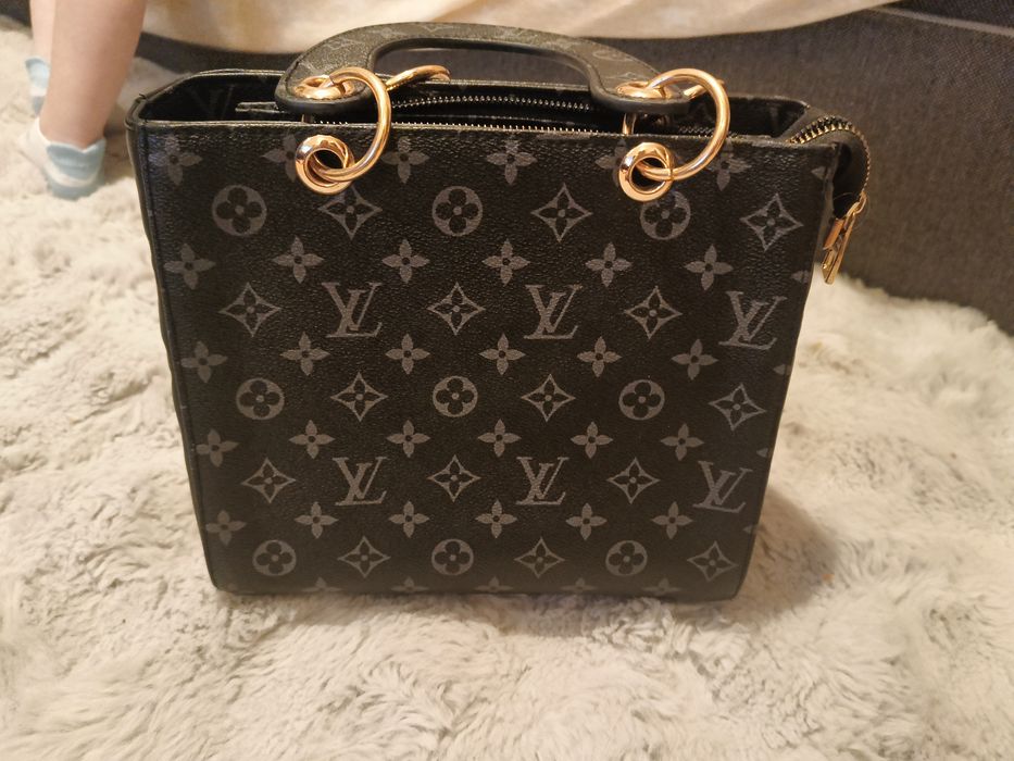 Mała torebka Louis Vuitton