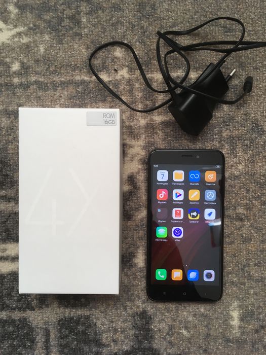 Смаотфон Xiaomi Redmi 4x