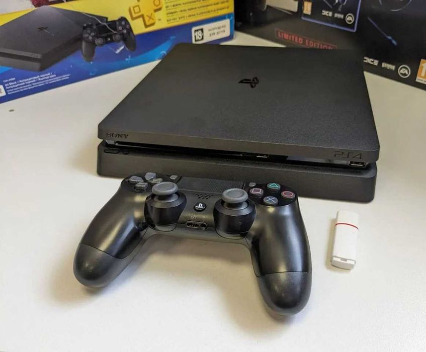 Ігрова приставка Sony PlayStation 4 fat / slim / pro