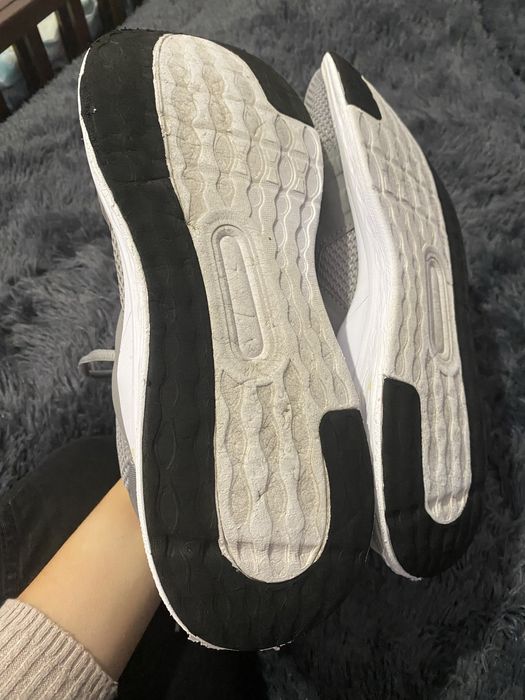 Кросівки 45 розмір