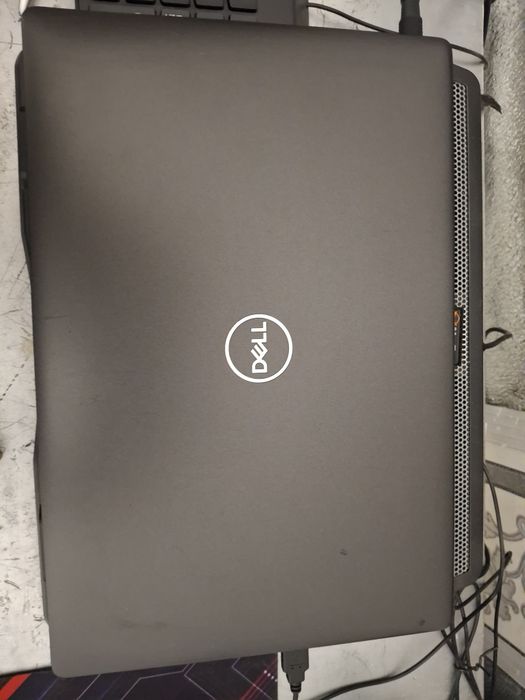 Продам ноутбук Dell Latitude 5400 14" IPS Intel Core i5-8365U 16GB NVM