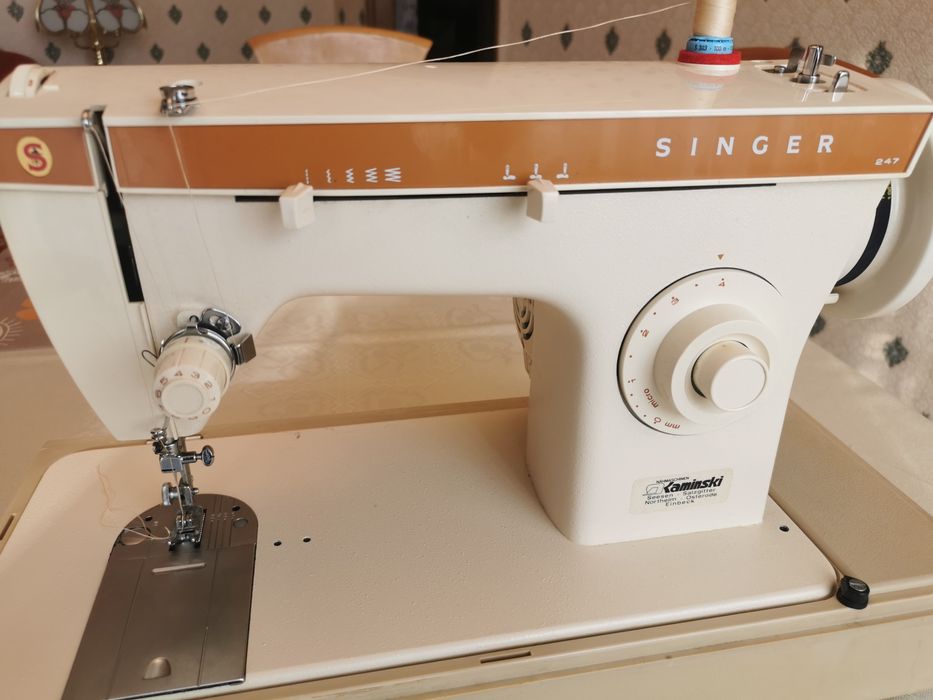 Maszyna do szycia SINGER 247