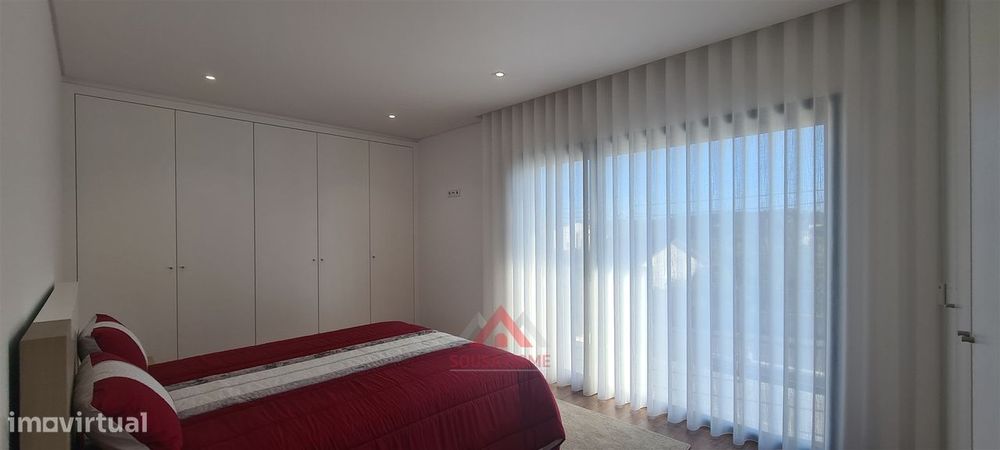 Apartamento T3 - Terraço c/ churrasqueira / Garagem