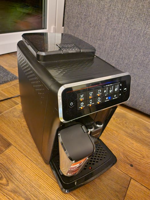 Ekspres do kawy Philips LatteGo z systemem mleka