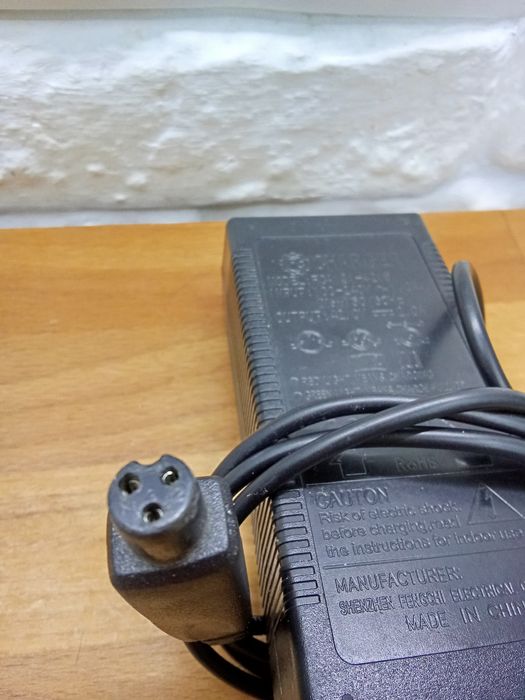 Зарядное для ноутбука БП 150 грн.