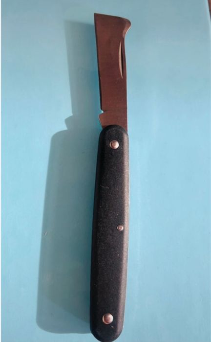 Nóz ogrodniczy do szczepienia