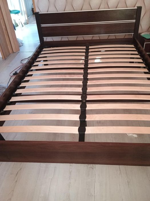 Łóżko małżeńskie