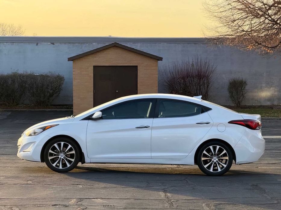 Hyundai Elantra Limited      2015
