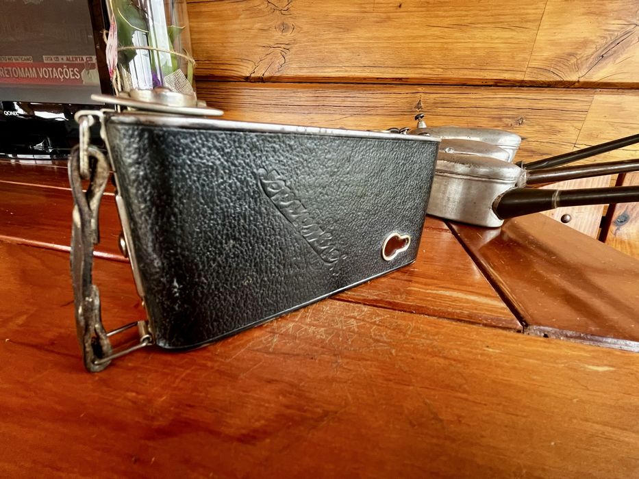 Antiga maquina fotografica Voigtlander