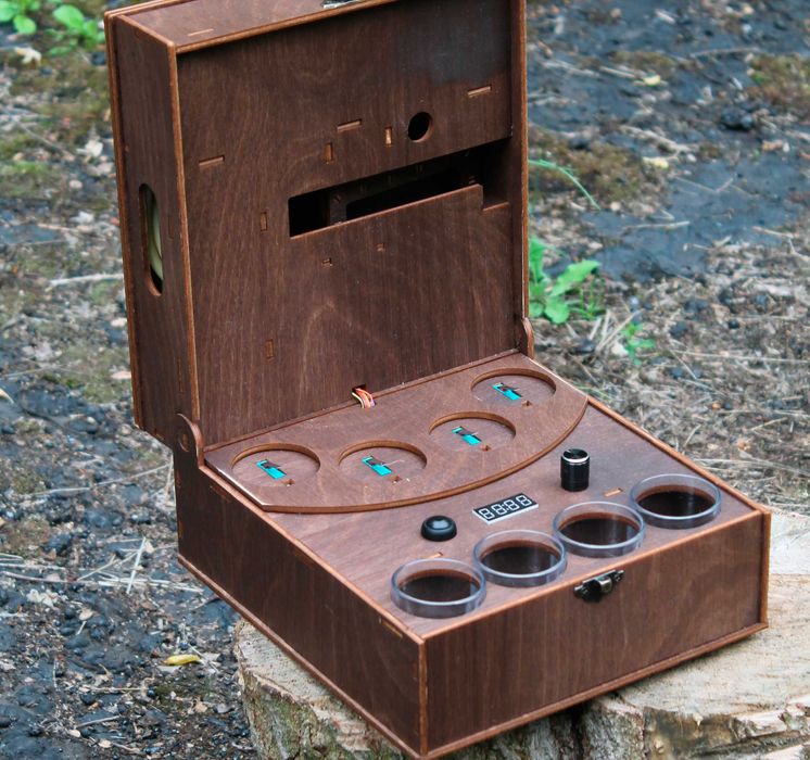 Спритний автоматичний наливатор авто бармен для алкоголю на 4 чарки