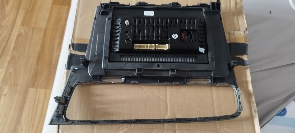 Panel radio dotykowe VW golf 7