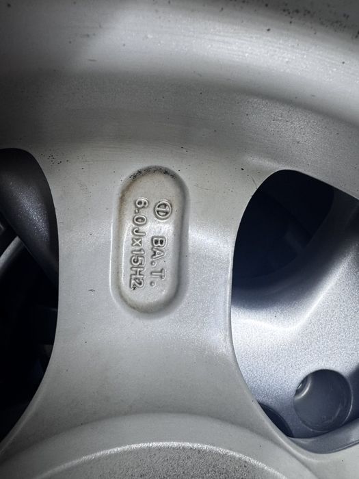 Шины с дисками хундай нові оригінальні