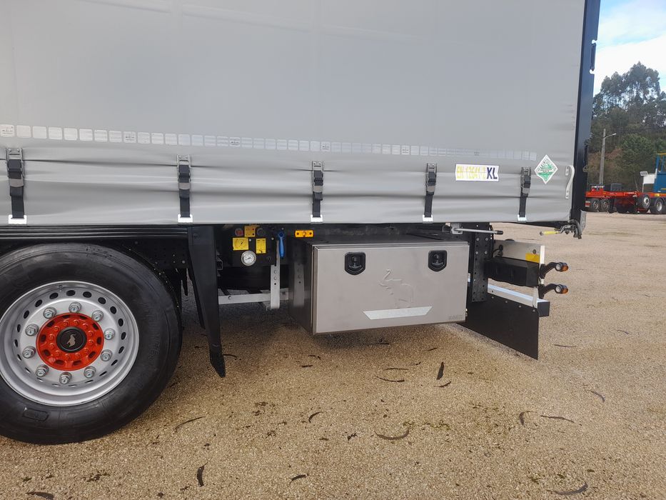 Semi-reboque Schmitz c/novo