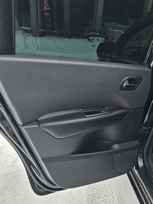 Peugeot 5008 GT LINE 2015