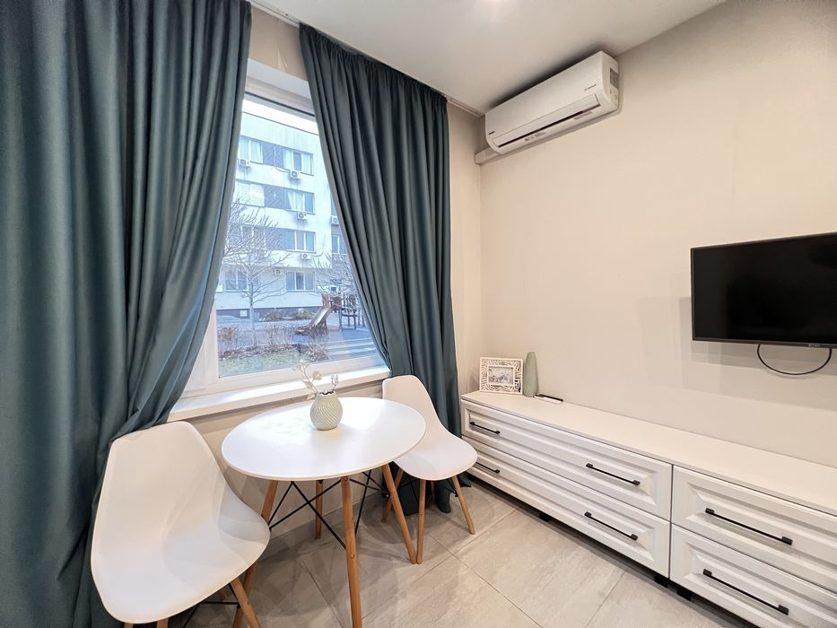 Квартира в біля метро Васильківська