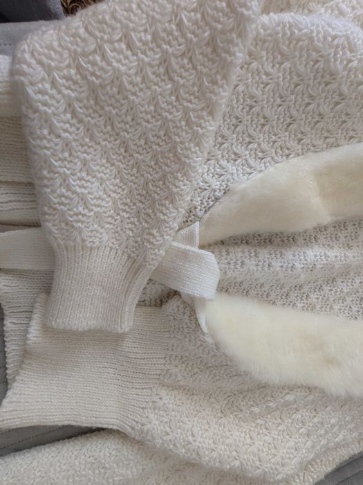 Светр білий, в’язаний