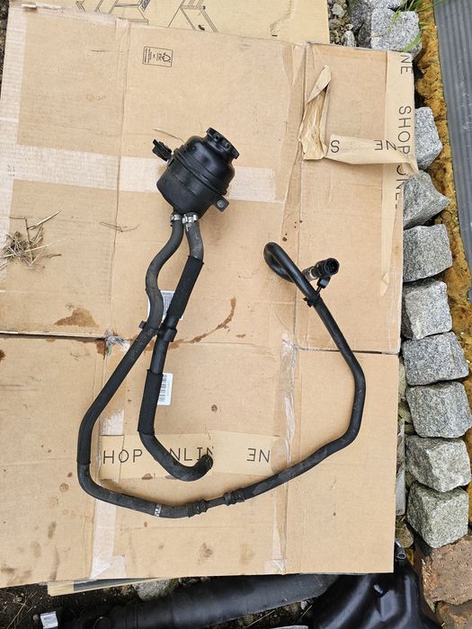 Bmw m3 e92 e93 e90 m3  s65b40 v8 zbiorniczek płynu  wspomagania komple
