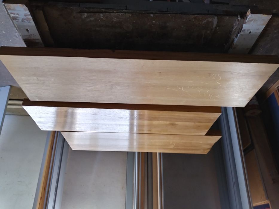 Stopnie dębowe z litego drewna