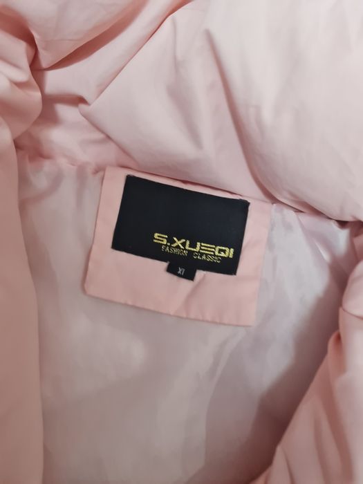 Пуховик жіночий 46 розмір