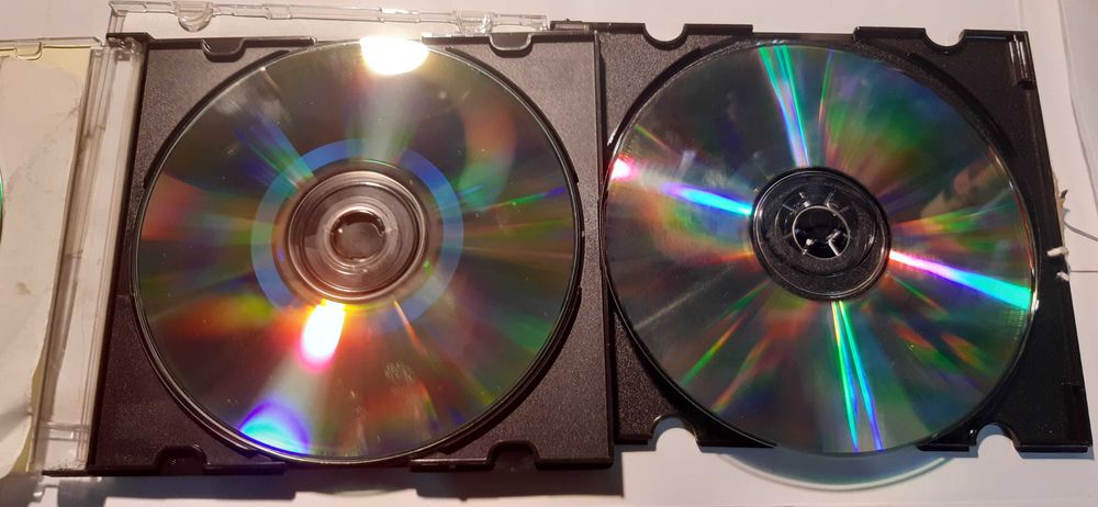 3 stare płyty z katalogami narzędzi i inne samochodowe,