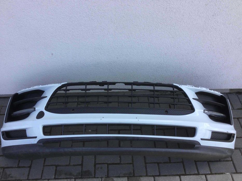 Бампер передний Porsche Macan 95B807217K