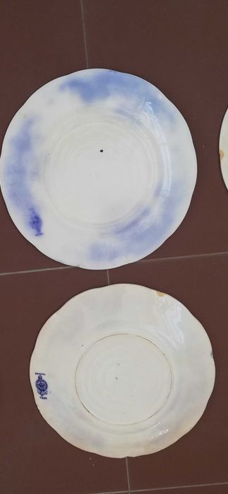 Grande travessa e pratos de loiça de Sacavém Togo(sec XIX), desde 10€