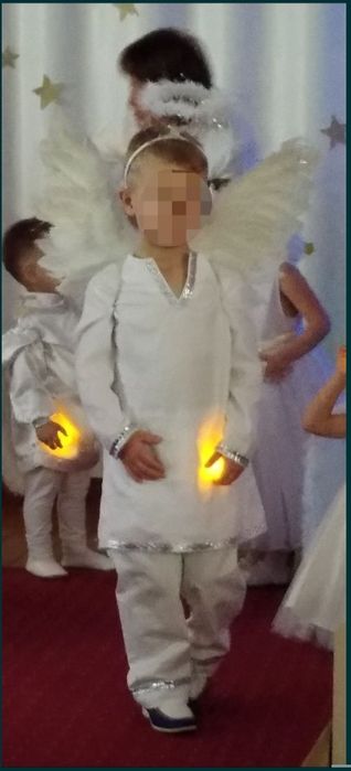 Костюми: буквар,азбука, ангел,зірочка,принц-цар