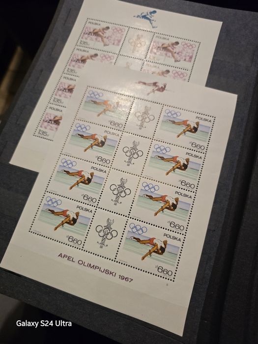 4 klasery ze znaczki olimpijskie. itp.